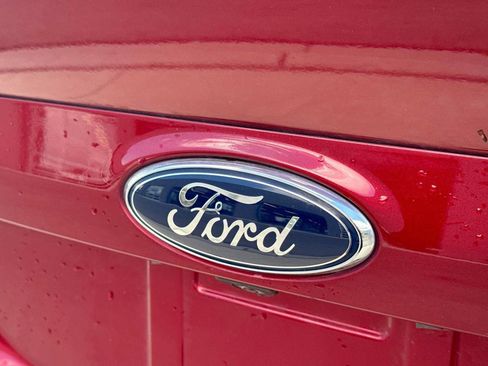 Used 2015 Ford Escape SE w/ Equipment Group 201A AWD/4WD image 10