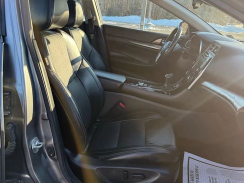 Used 2022 Nissan Maxima SV w/ Floor Mat Group image 26