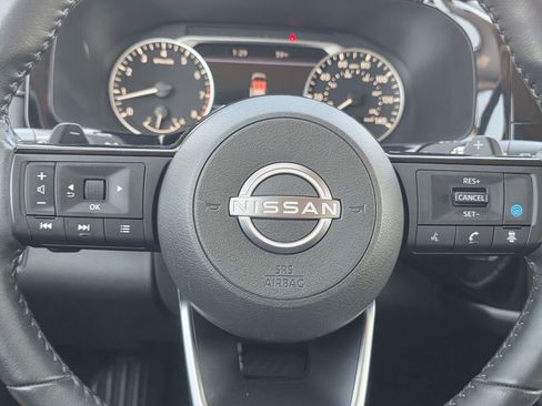 Used 2023 Nissan Pathfinder SL w/ Lighting Package (N92) image 33