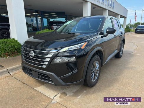 Used 2024 Nissan Rogue S AWD/4WD image 1