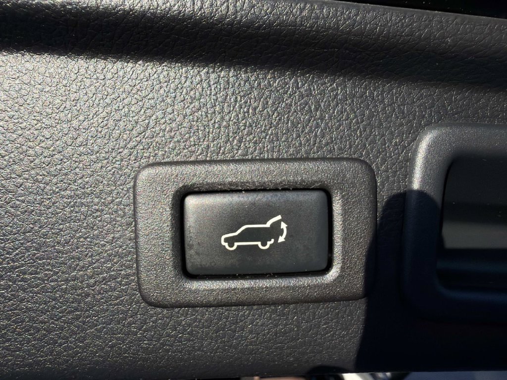 Used 2018 Subaru Forester 2.0XT Touring w/ Popular Package #2 AWD/4WD image 18