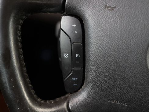 Used 2013 Chevrolet Impala LTZ FWD image 24