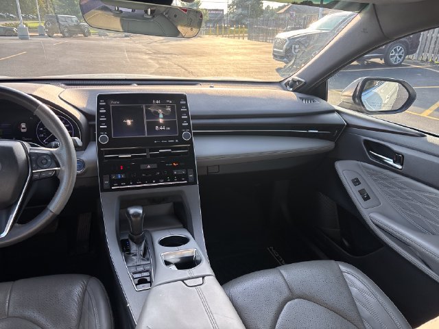Used 2020 Toyota Avalon Limited w/ Advanced Safety Package FWD image 26