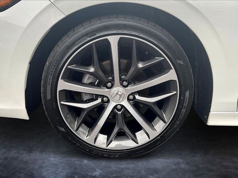 Used 2023 Honda Civic Touring image 8