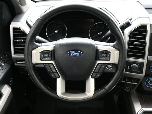 Used 2020 Ford F250 Lariat w/ Tremor Off-Road Package AWD/4WD image 15