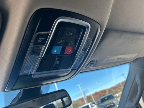 Used 2024 RAM 2500 Laramie image 30