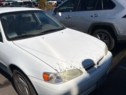 Used 2000 Toyota Corolla CE w/ Value Pkg FWD image 2