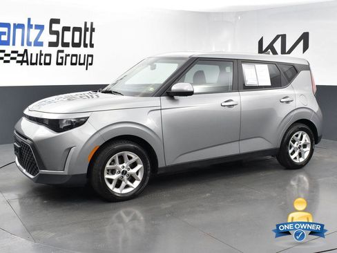 Certified 2023 Kia Soul LX w/ LX Technology Package image 2