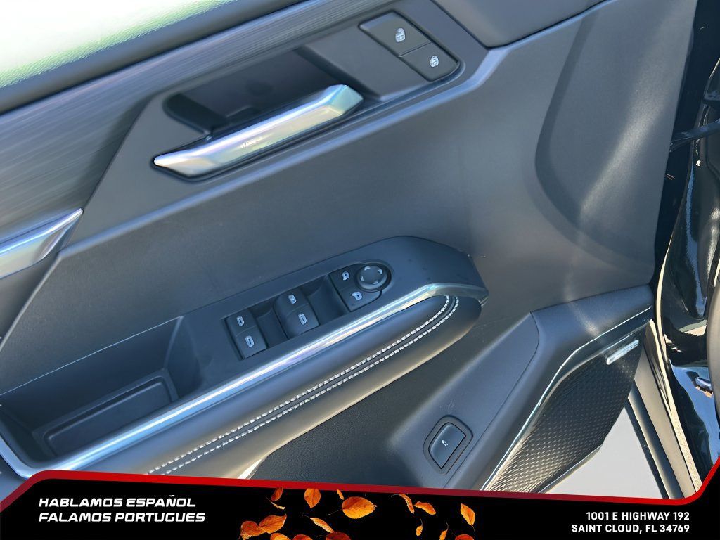 Used 2025 GMC Acadia Elevation FWD image 13
