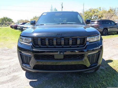 New 2026 Jeep Grand Cherokee Limited image 9