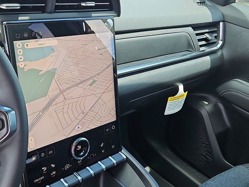 New 2026 GMC Terrain Elevation FWD image 17