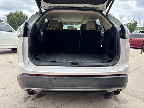 Used 2015 Ford Edge SEL w/ Equipment Group 201A AWD/4WD image 18