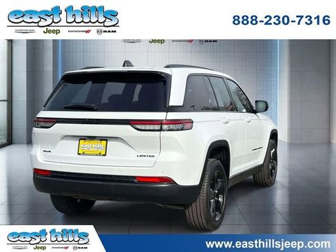 Certified 2024 Jeep Grand Cherokee Limited w/ Black Appearance Package image 4