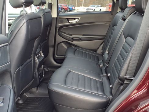 Used 2024 Ford Edge SEL w/ Convenience Package image 9