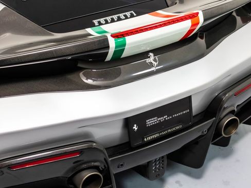 Used 2020 Ferrari 488 Pista Base image 31