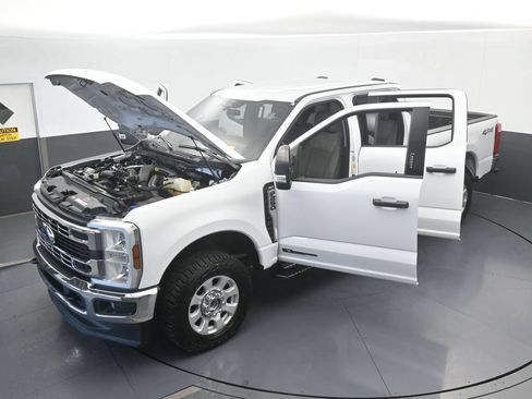 Used 2024 Ford F250 XLT AWD/4WD image 71