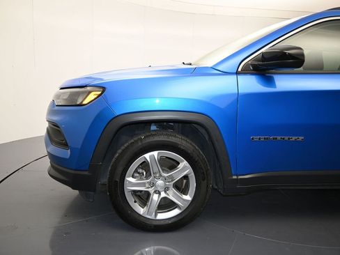 Used 2024 Jeep Compass Latitude AWD/4WD image 9