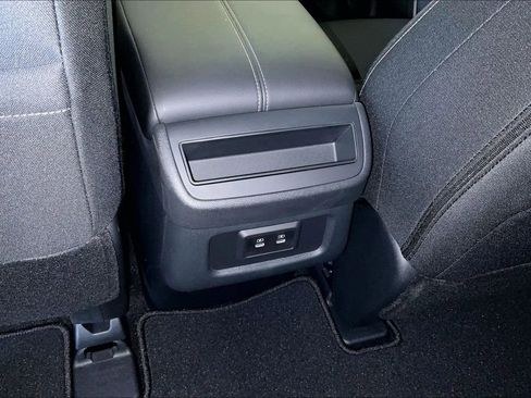 New 2026 Nissan Pathfinder SV image 41