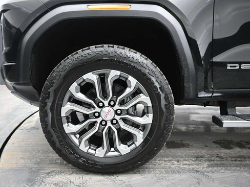 New 2026 GMC Canyon Denali image 10