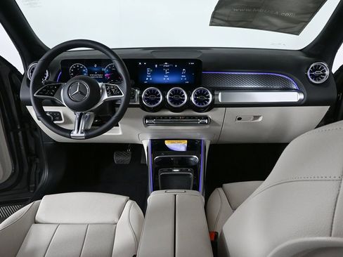 New 2026 Mercedes-Benz GLB 250 image 17