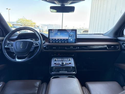 Used 2022 Lincoln Nautilus Reserve w/ Equipment Group 201A image 25