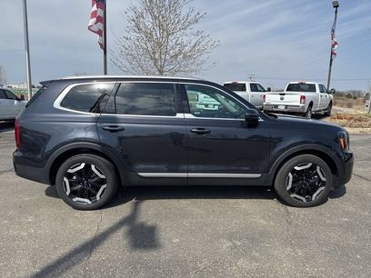 Used 2025 Kia Telluride S