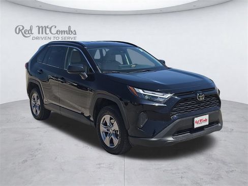 Used 2025 Toyota RAV4 LE AWD/4WD image 8