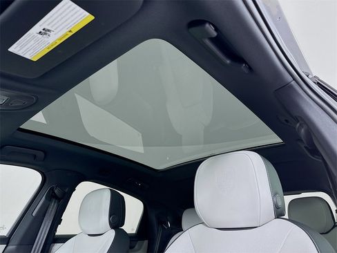 New 2026 Porsche Cayenne Coupe image 23