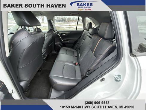 Used 2024 Toyota RAV4 Adventure image 11