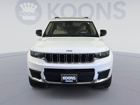 Used 2022 Jeep Grand Cherokee L Limited image 11