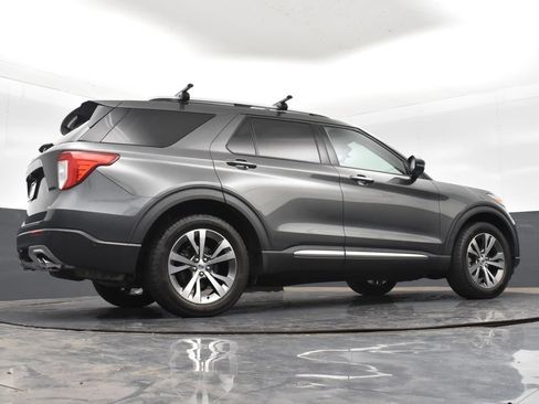 Used 2020 Ford Explorer Platinum w/ Premium Technology Package AWD/4WD image 21