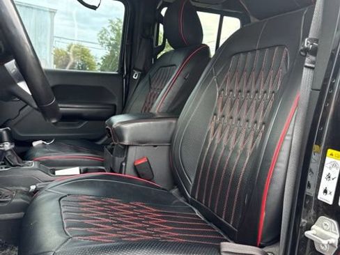 Used 2023 Jeep Wrangler Unlimited Sport AWD/4WD image 16