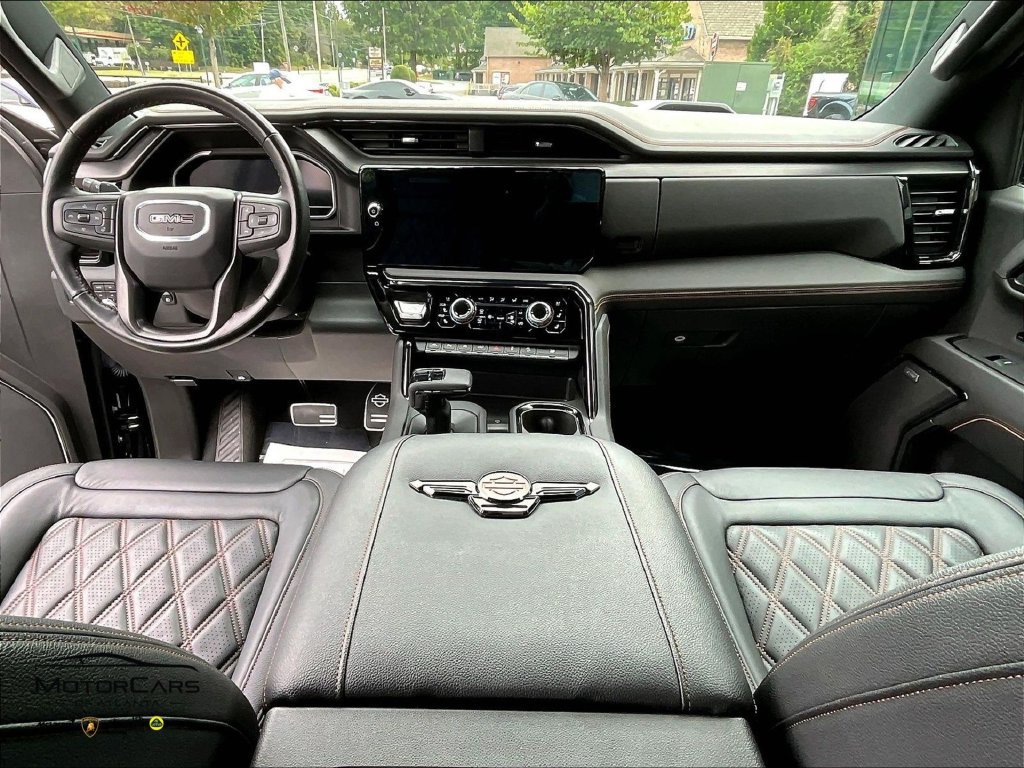 Used 2023 GMC Sierra 1500 AT4 w/ AT4 Premium Package AWD/4WD image 13