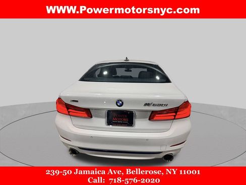 Used 2020 BMW 530i xDrive w/ Convenience Package AWD/4WD image 4