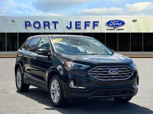 Certified 2024 Ford Edge Titanium image 2