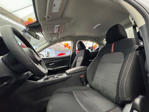 New 2025 Nissan Sentra SR image 14