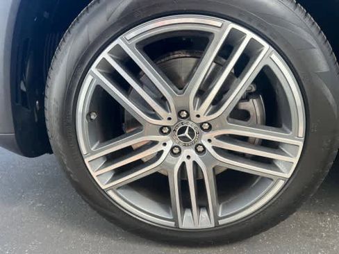 Used 2026 Mercedes-Benz GLS 450 4MATIC image 10