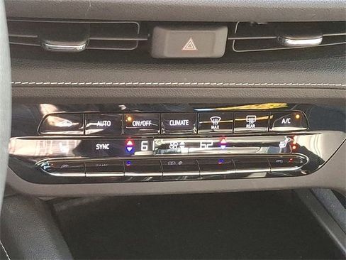 Used 2021 Buick Envision Essence w/ Sport Touring Package image 15