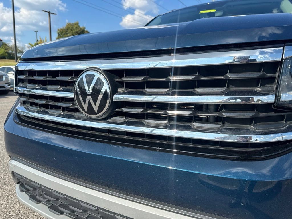 Used 2023 Volkswagen Atlas SE w/ Panoramic Sunroof Package FWD image 10