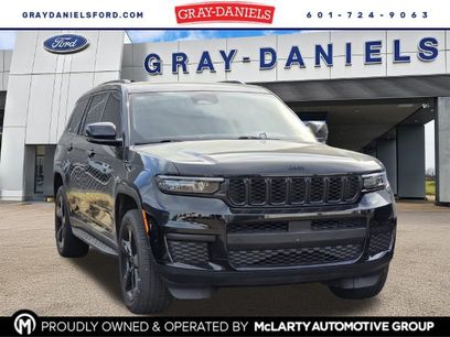 Used 2023 Jeep Grand Cherokee L Laredo