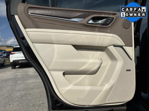 Used 2023 GMC Yukon Denali image 13