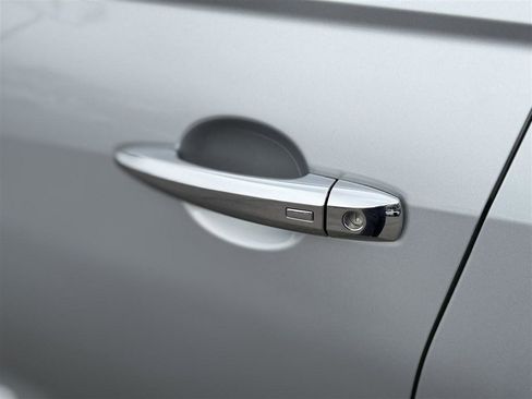 Used 2023 Nissan Altima 2.5 SV image 14