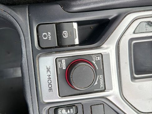 Used 2019 Subaru Forester Premium image 24