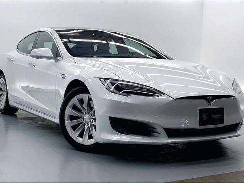 Used 2017 Tesla Model S 75 image 6