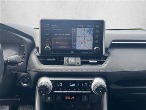 Used 2020 Toyota RAV4 Limited FWD image 13