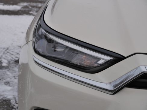 Used 2024 Toyota Grand Highlander XLE image 16