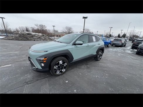 Used 2024 Hyundai Kona SEL image 4