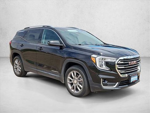 Certified 2024 GMC Terrain SLT AWD/4WD image 3
