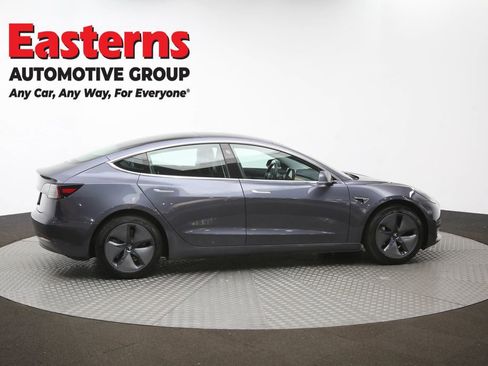 Used 2019 Tesla Model 3 Standard Range image 42
