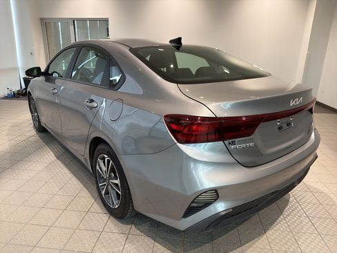 Used 2024 Kia Forte LXS w/ LXS Technology Package image 3